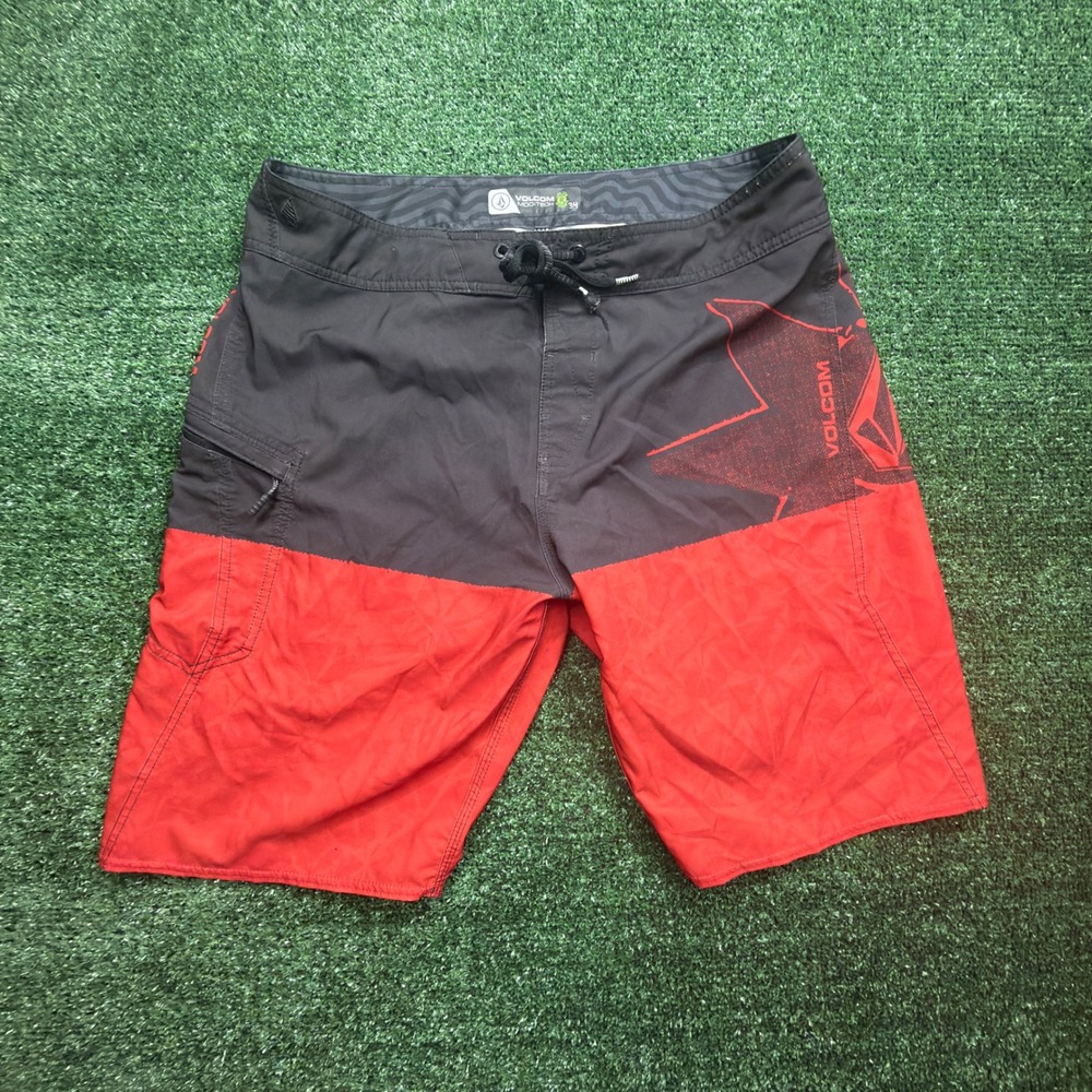 Vintage Y2K surf Volcom Mod-Tech Board Shorts Men 34 Black Red Hawaii Swim Trunk